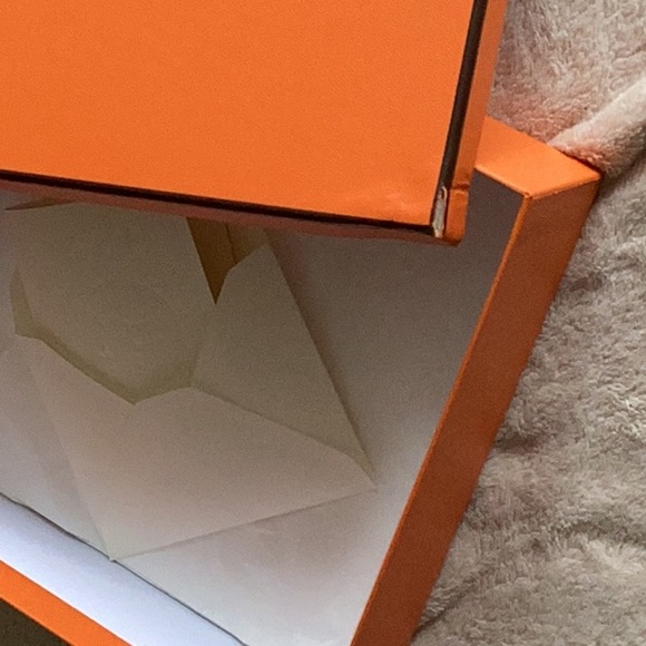 Authentic New  Hermes Gift Box 7,5x7,5x2 - Picture 5 of 5